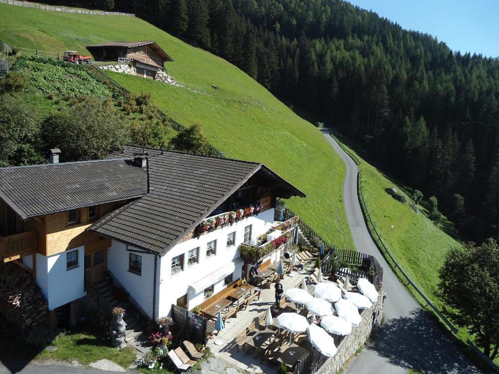 Gasthaus Oberkirn Schenna Buitenkant foto