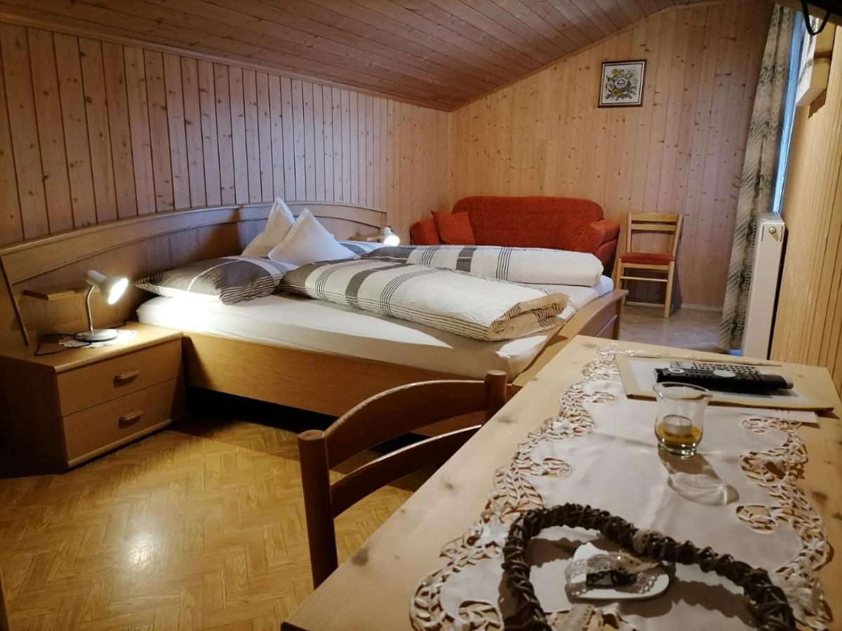 Gasthaus Oberkirn Schenna Buitenkant foto